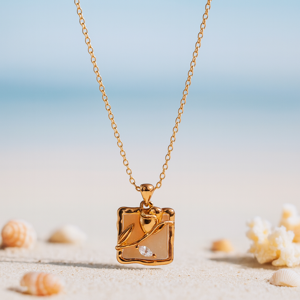 Solévia Necklace