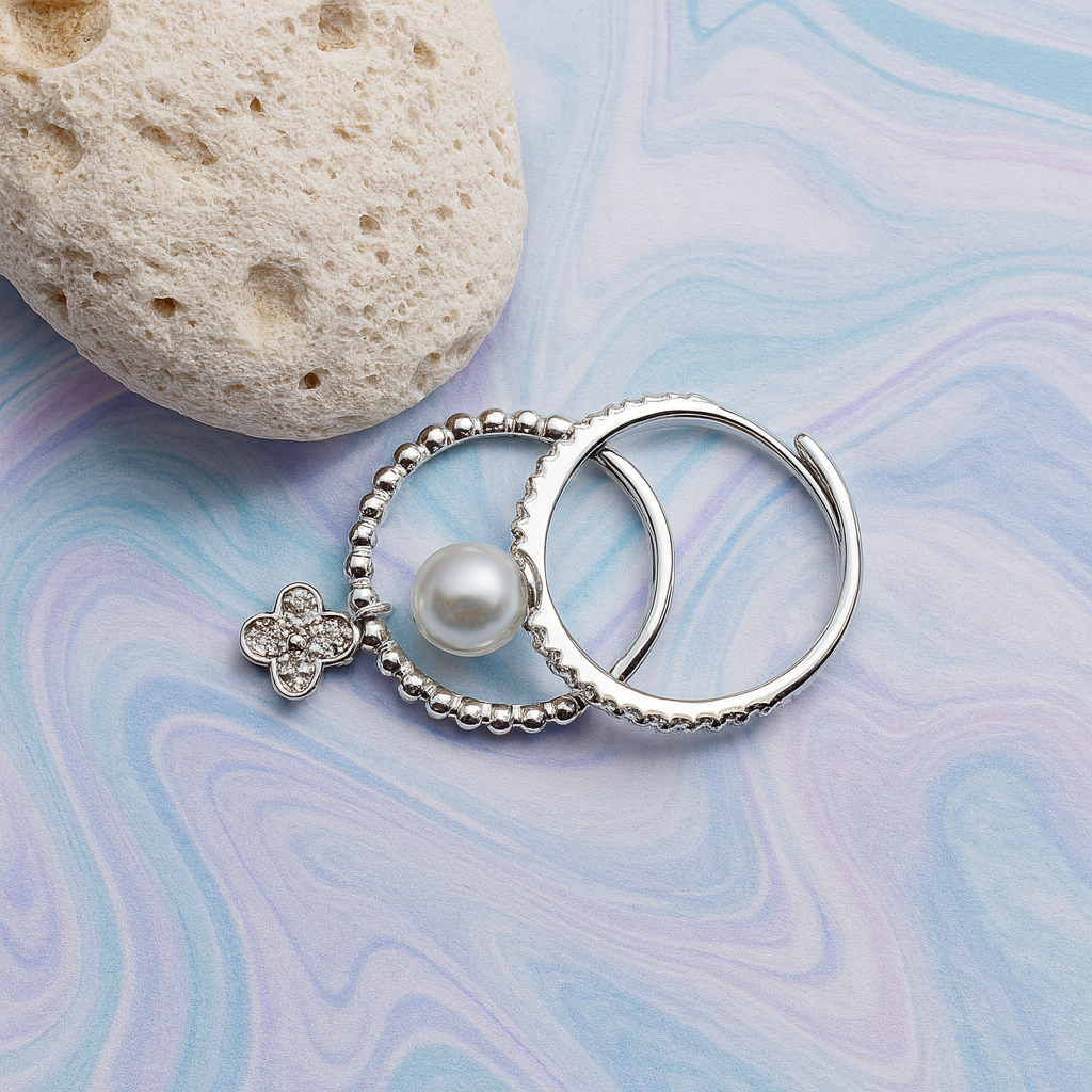 Vivenza Charm Ring