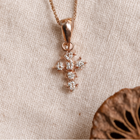 Gracevia Necklace