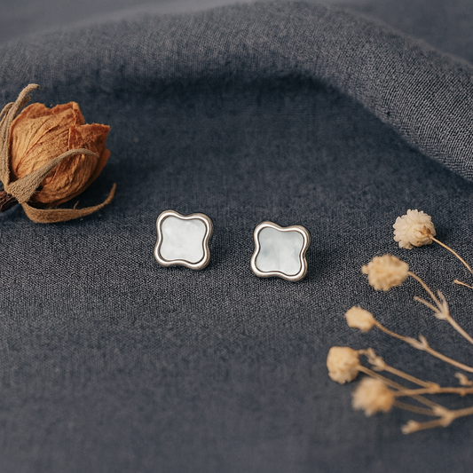 Clover Studs