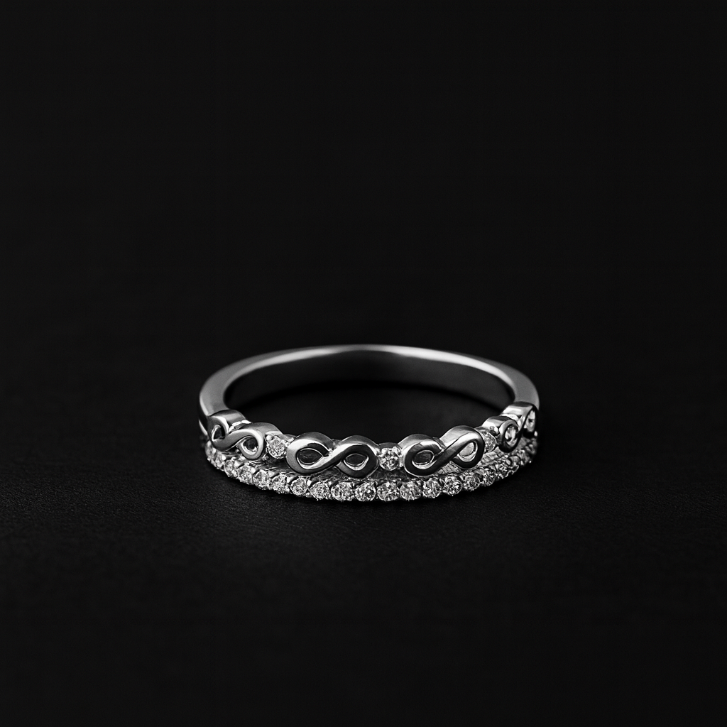 Veyona Infinity Ring