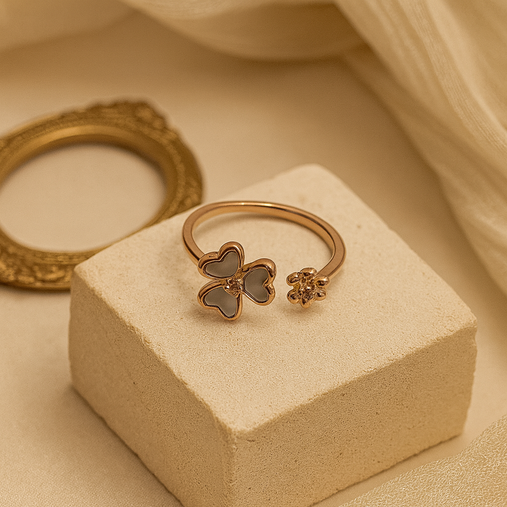 Florivine Ring